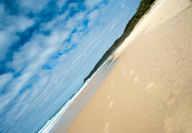 Beautiful deserted sandy beach at Alexandrea Bay in Queensland, Australia on a hot sunny summer day for that perfect vacation getaway