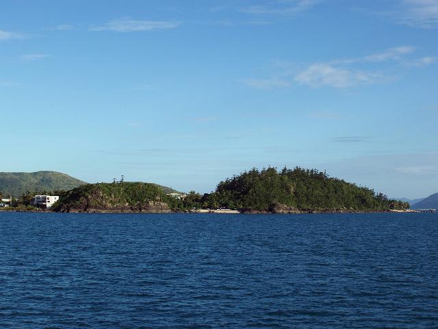 a sunny day on daydream island, whitsunday islands, north queensland