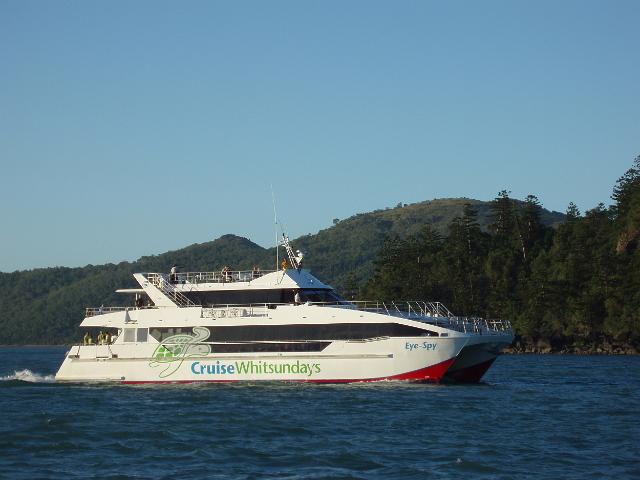 the cruise whitsundays eye-spy ferry sailing in the whitsunday islands - not proeprty released