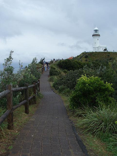 the footpath past the byron bay lighthouse