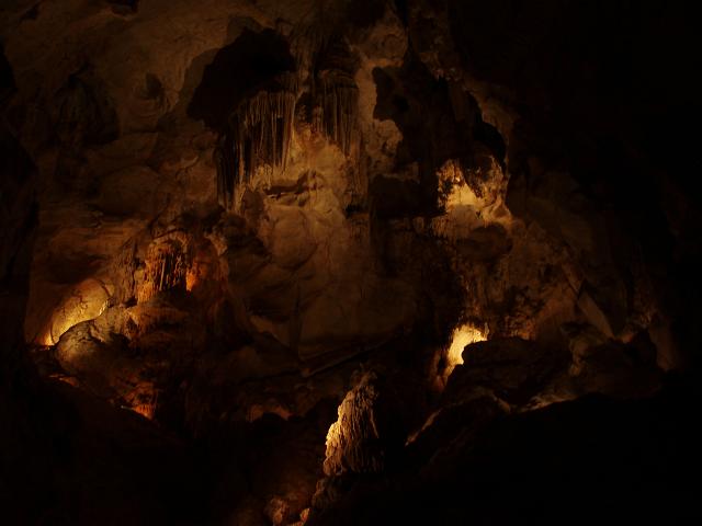 rock formations inside the Wombeyan Caves, wombeyan in the aboriginal name for 