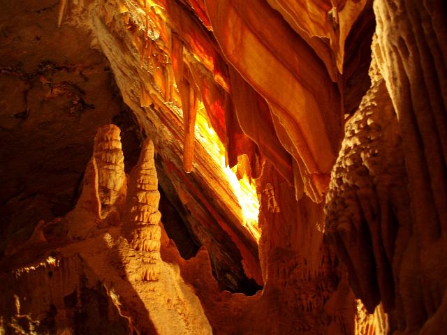 formation of calcite in the Wombeyan Caves