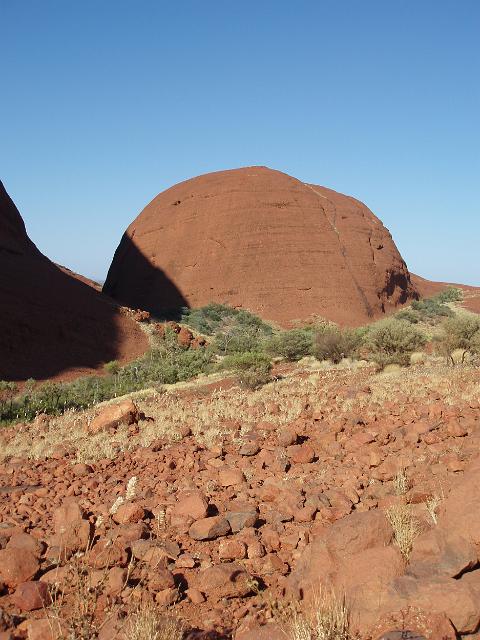 one of the 36 hemispherical dome rock formations which are known collectively as kata tjuta or 'many heads'