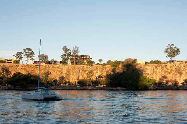 Kangaroo Point Cliffs, Brisbane on the east bank of the Brisbane River formed by an old quarry and now a heritage-listed site for rock climbing and abseiling