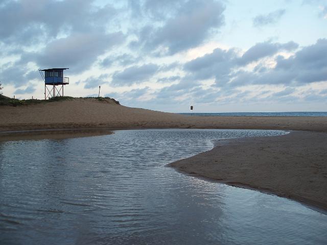 surf watch tower and lagoon at moneys creek bargara, near bundaberg